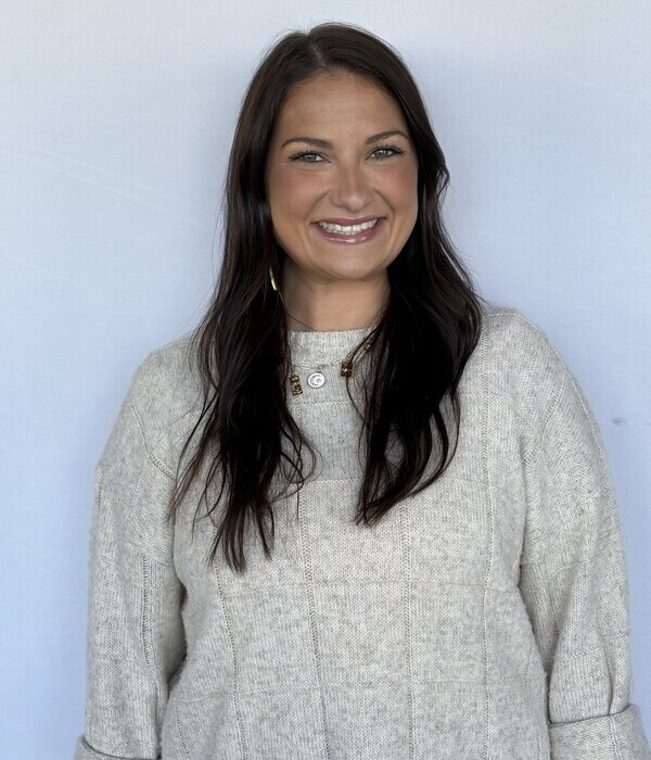 Lindsey McKellar - Assistant